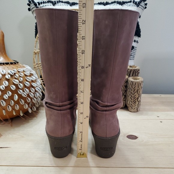 Keen Akita Wedge Slouchy Boots Mid Calf Pull On Mauve Leather Women's 10/40.5 - Picture 6 of 16